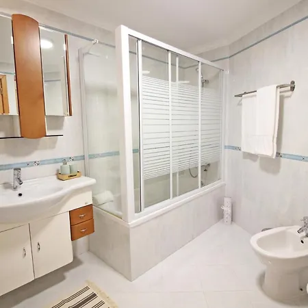 Apartmán T2 Centro *